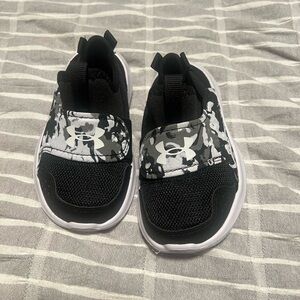 Under Armour Kids' Black and White Tennis Shoes